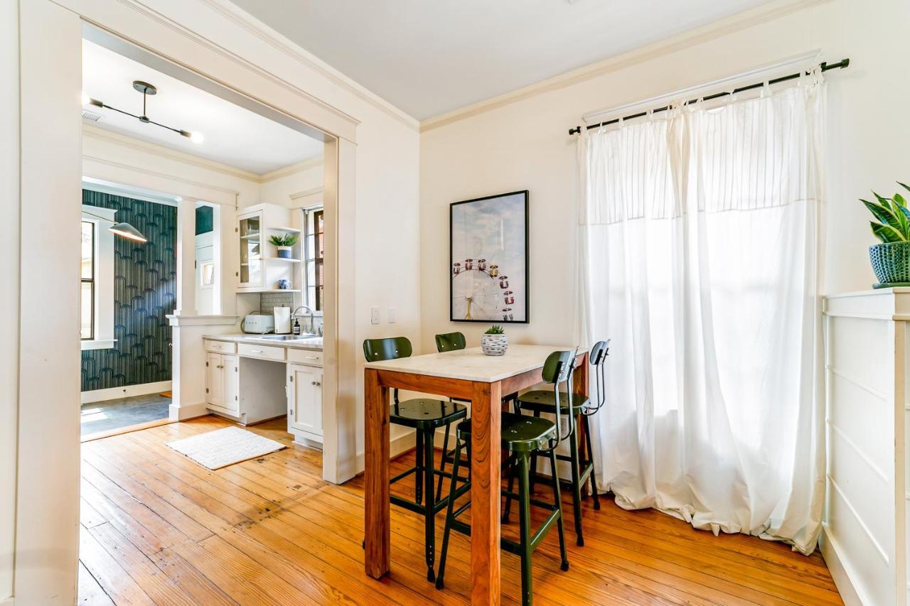 Beautiful Art Bungalow Dallas Extérieur photo