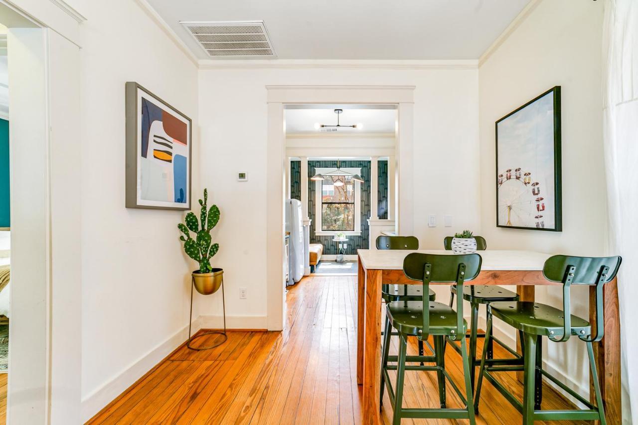 Beautiful Art Bungalow Dallas Extérieur photo